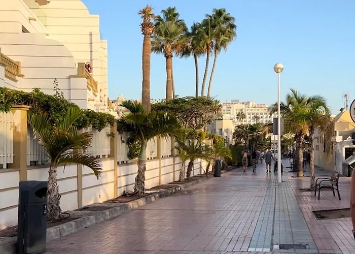 Апартаменты Lovely Sunny