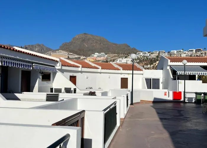 Lovely Sunny Апартаменты